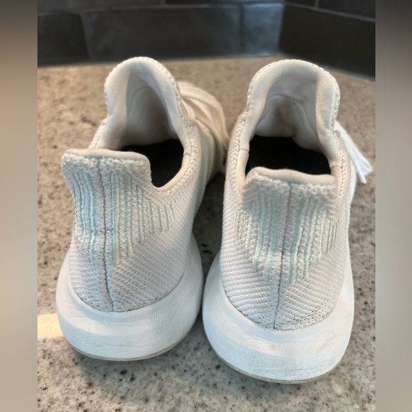 Ladies Adidas Shoes Size 6 - Picture 6 of 11